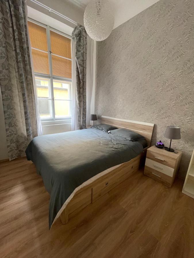 Wenceslas Square Two-floor Apartamento
